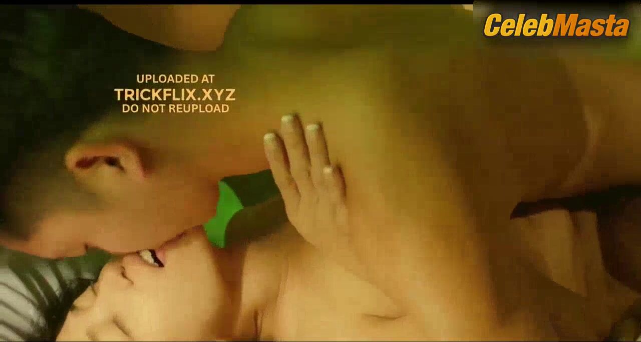 Nika Madrid ’s Booty, Boobs Scene In Humaling - Photo 2 of 5 photo 5