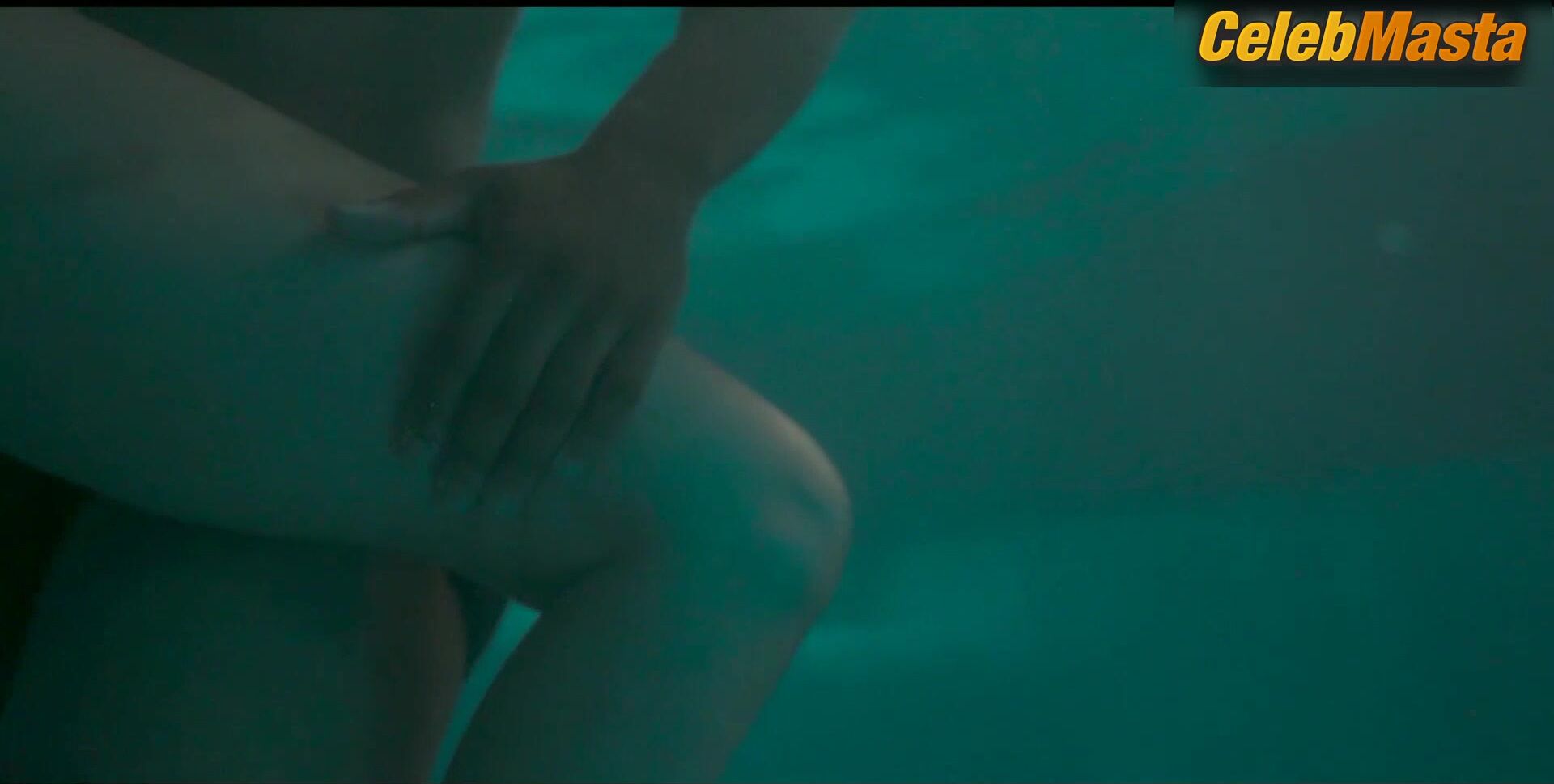Kgomotso Christopher ’s Sultry Scene In Fatal Seduction - Photo 2 of 5 photo 1