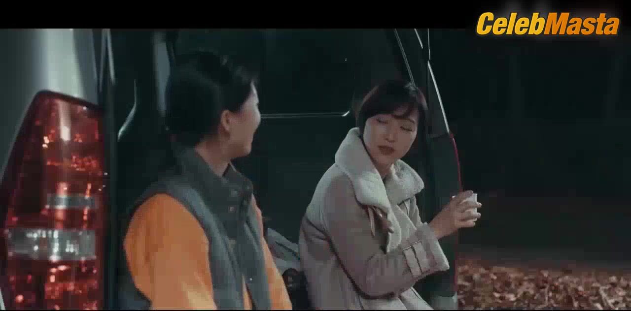 Geum Hannah ’s Ass And Tits Scene In Pick Up - Photo 2 of 5