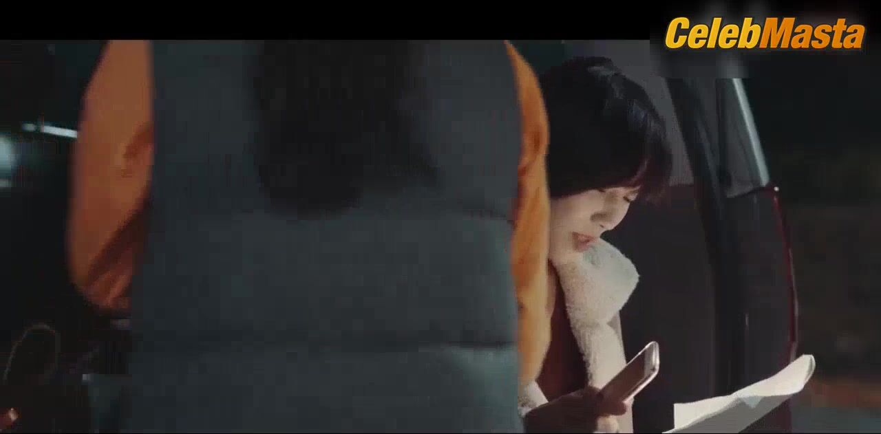 Geum Hannah ’s Ass And Tits Scene In Pick Up - Photo 2 of 5 photo 5