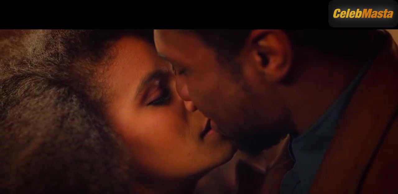 Zazie Beetz Tits Scene From The Harder They Fall - Photo 3 of 5 photo 2