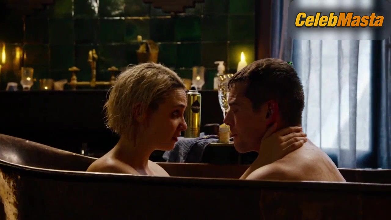 Erendira Ibarra Jamie Clayton, Tuppence Middleton, Freema - Photo 3 of 5 photo 4