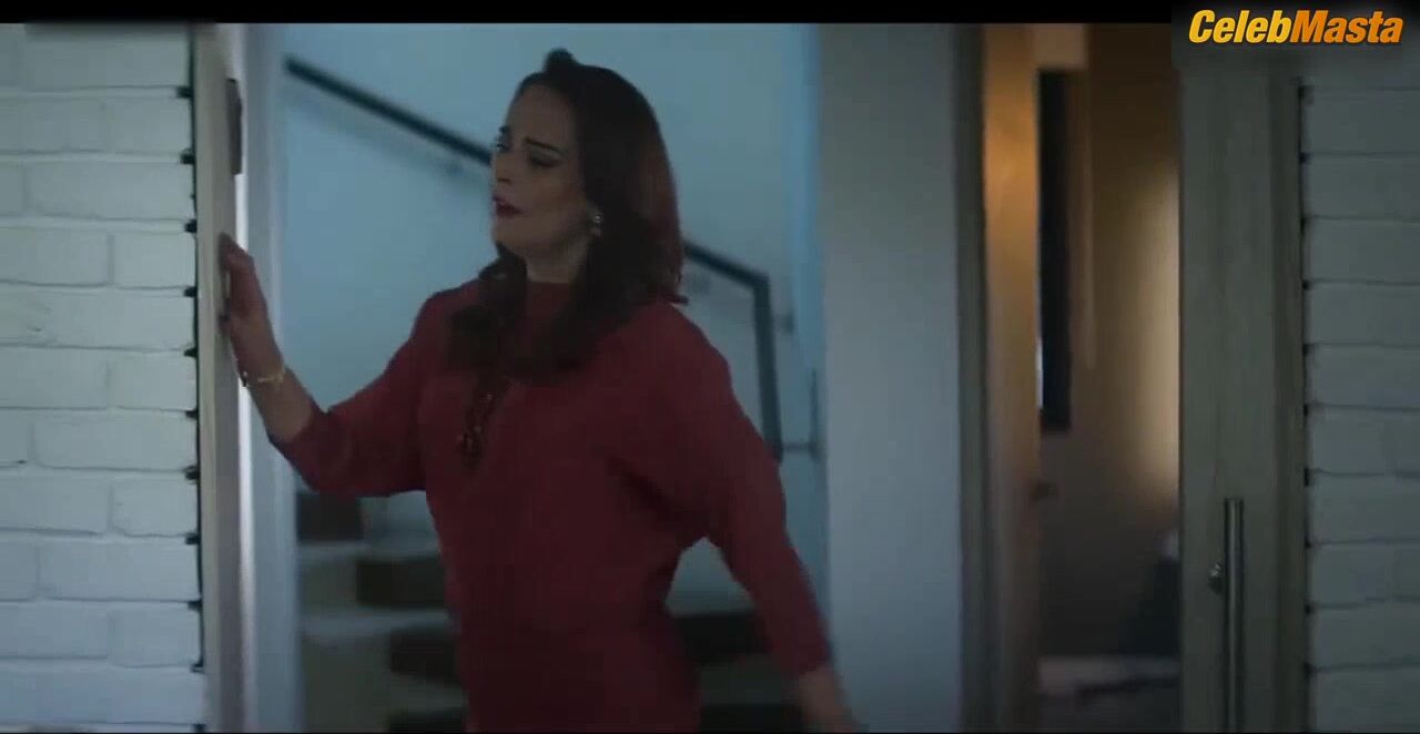 Ana Lucia Dominguez ’s Booty, Tits Scene In The Marked - Photo 2 of 5 photo 5