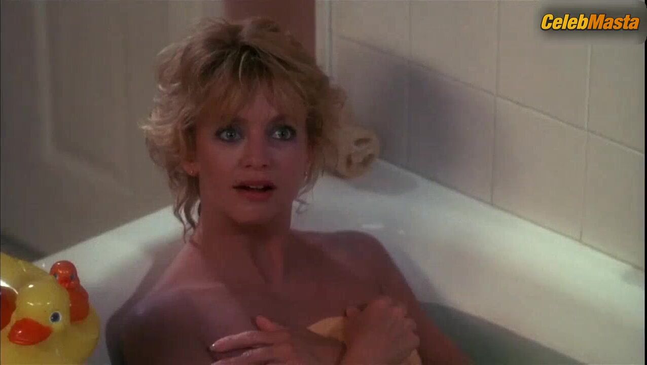 Goldie Hawn ’s Ass, Tits Scene In Wildcats - Photo 3 of 5 photo 4