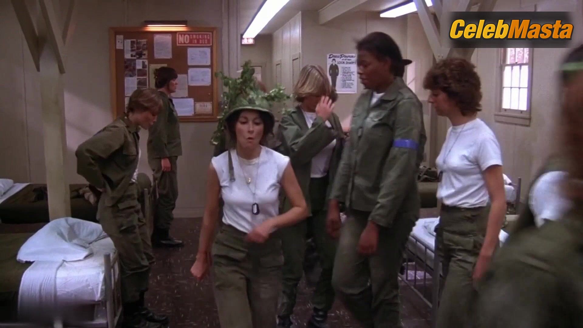 Goldie Hawn Sexy Scene In Private Benjamin Movie - Photo 1 of 5 photo 5