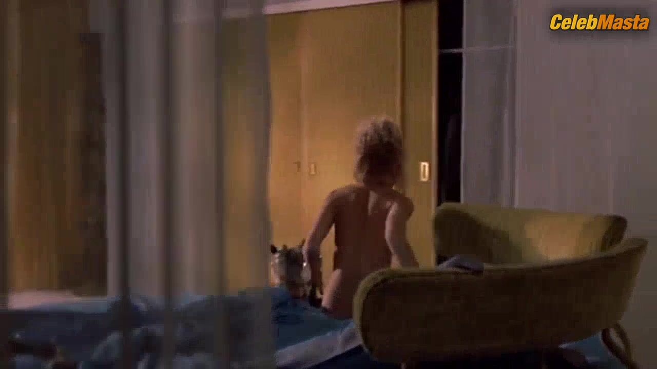 Goldie Hawn Ass, Tits Scene From There’s A Girl In - Photo 1 of 5 photo 5