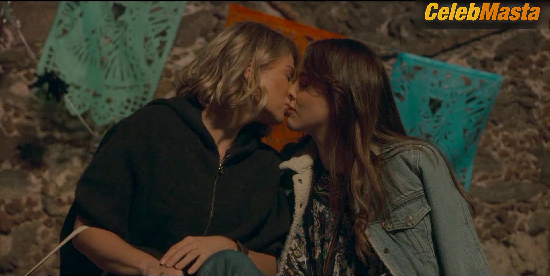 Ludwika Paleta Paulina Goto And Lesbian Sex Scene From - Photo 1 of 5