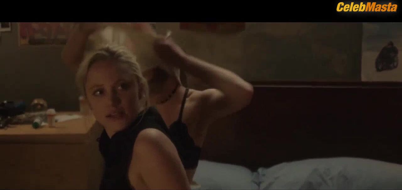 Maika Monroe Shows Tits Scene In After Everything - Photo 1 of 5 photo 5
