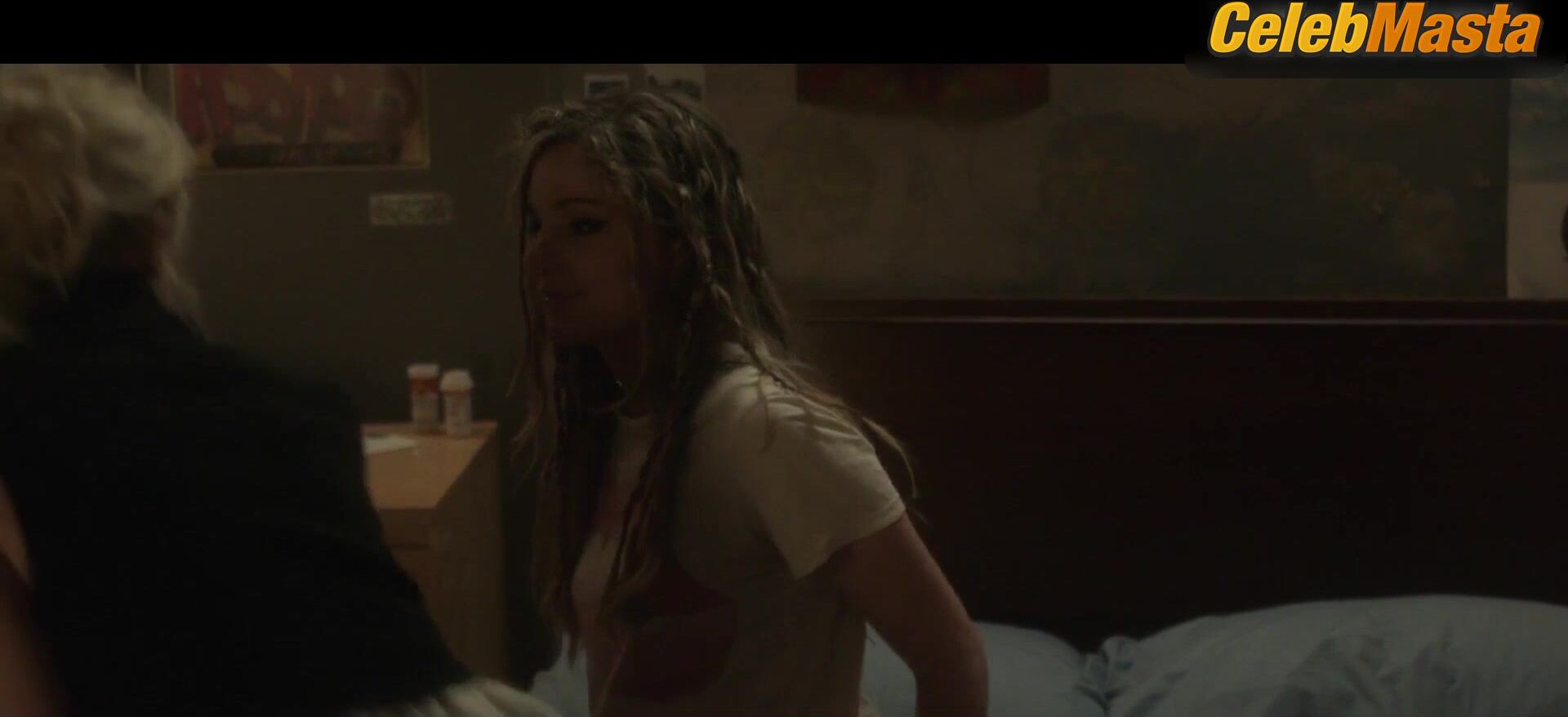 Lizzy Declement Maika Monroe And ’s Lesbian, Underwear - Photo 2 of 5 photo 1