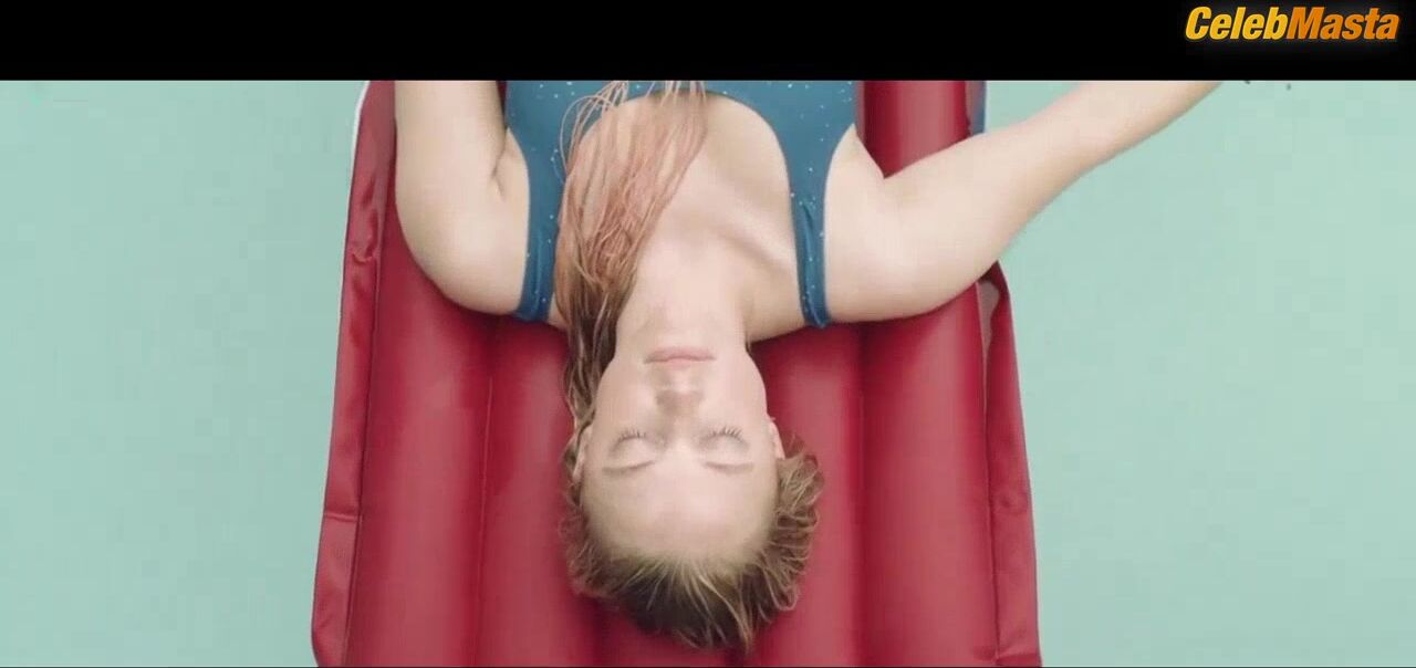 Maika Monroe ’s Booty, Tits Scene From The Tribes - Photo 3 of 5 photo 1