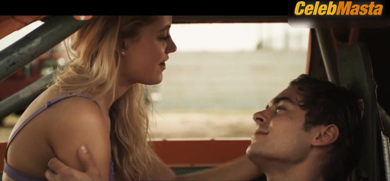 Maika Monroe ’s Underwear Scene From At Any Price - Photo 1 of 5 photo 5
