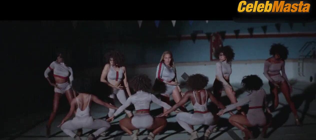 Beyonce Knowles Sexy Scene From Formation - Photo 2 of 5 photo 1