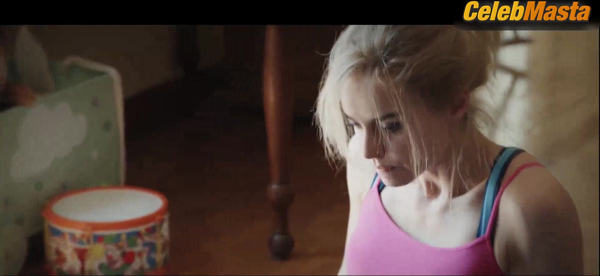Kasia Smutniak ’s Sexy Scene From The Hummingbird - Photo 2 of 5 photo 4