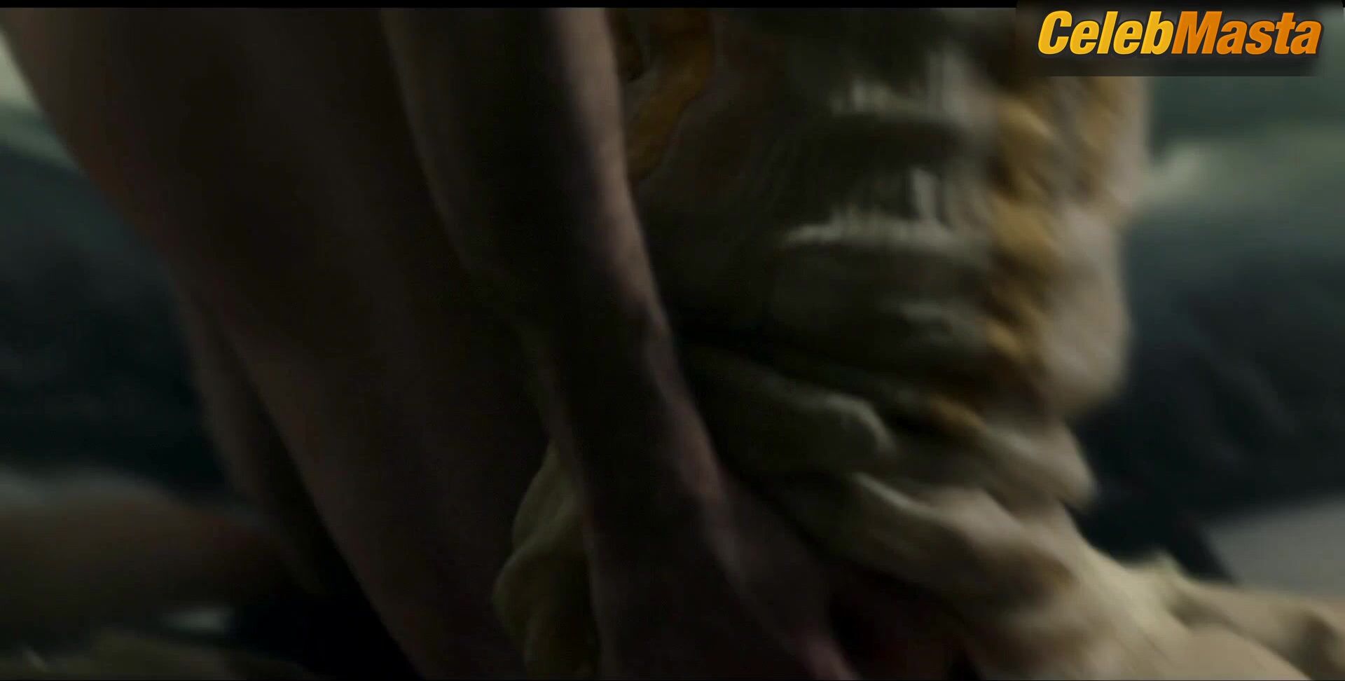 Kasia Smutniak ’s Tits, Prosthetic Scene In Domina - Photo 5 of 5 photo 2