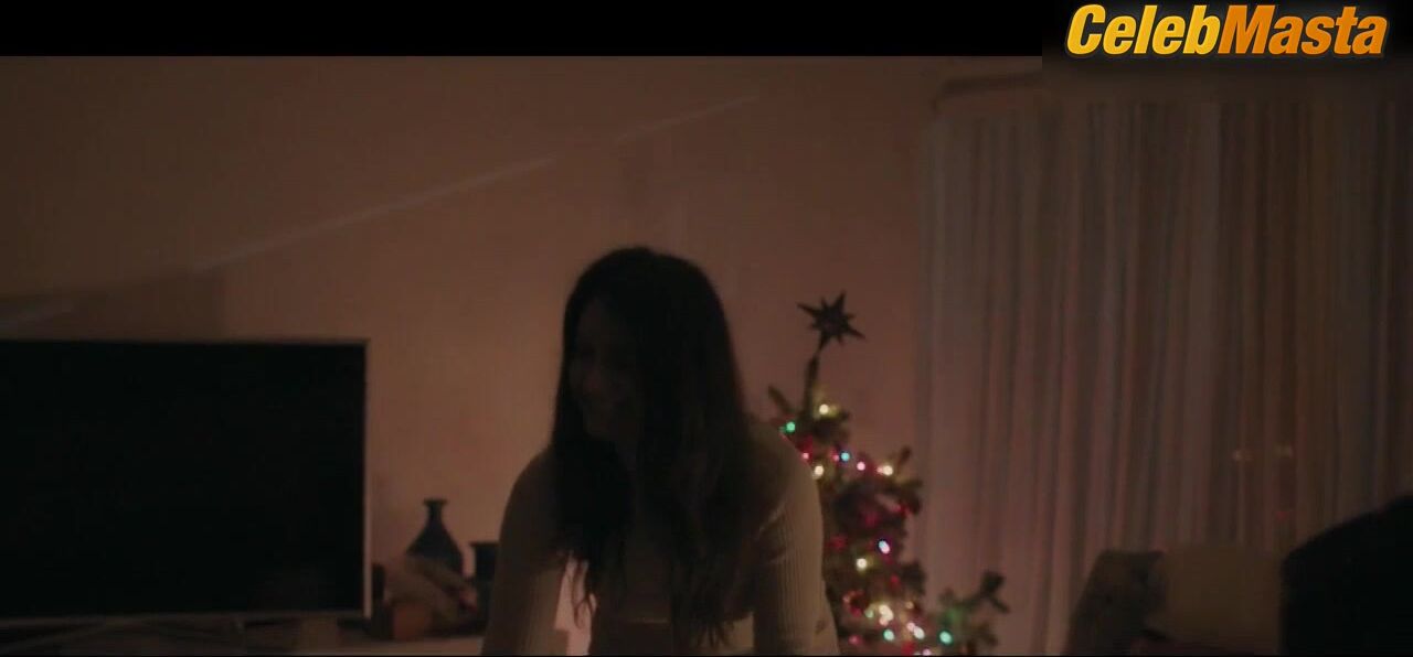 Eve Hewson ’s Sexy Scene From Paper Year - Photo 3 of 5 photo 1