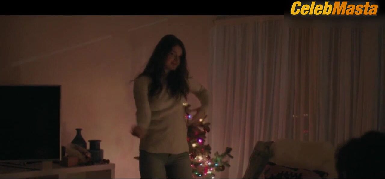 Eve Hewson ’s Sexy Scene From Paper Year - Photo 3 of 5 photo 2