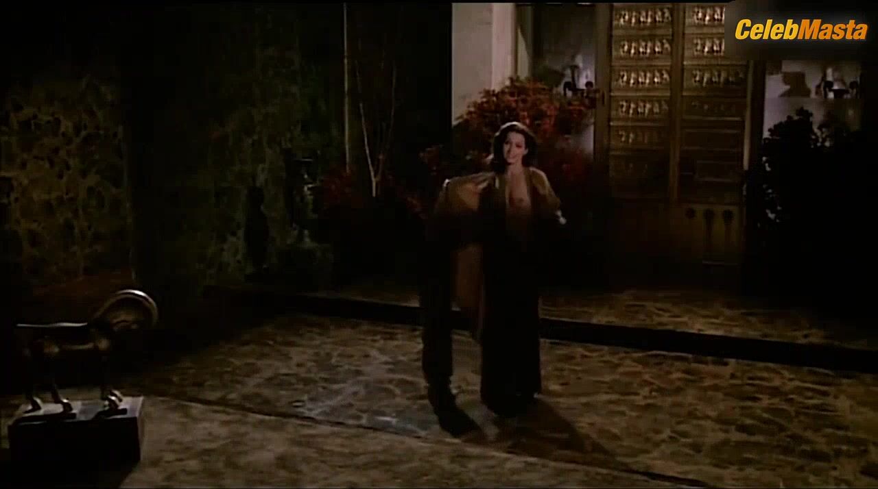 Susan Sarandon ’s Ass, Tits Scene From The Other Side - Photo 1 of 5 photo 4