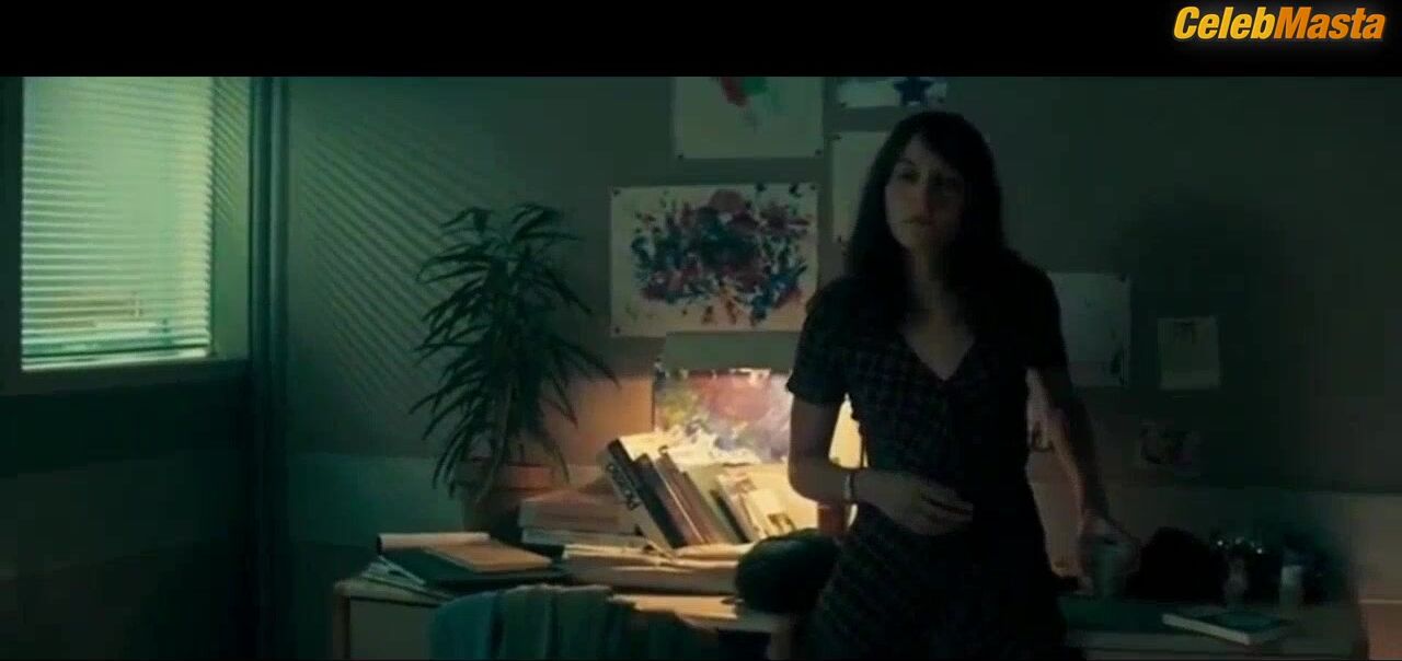 Anais Demoustier Booty, Tits Scene From Sauver Ou Perir - Photo 1 of 5 photo 2