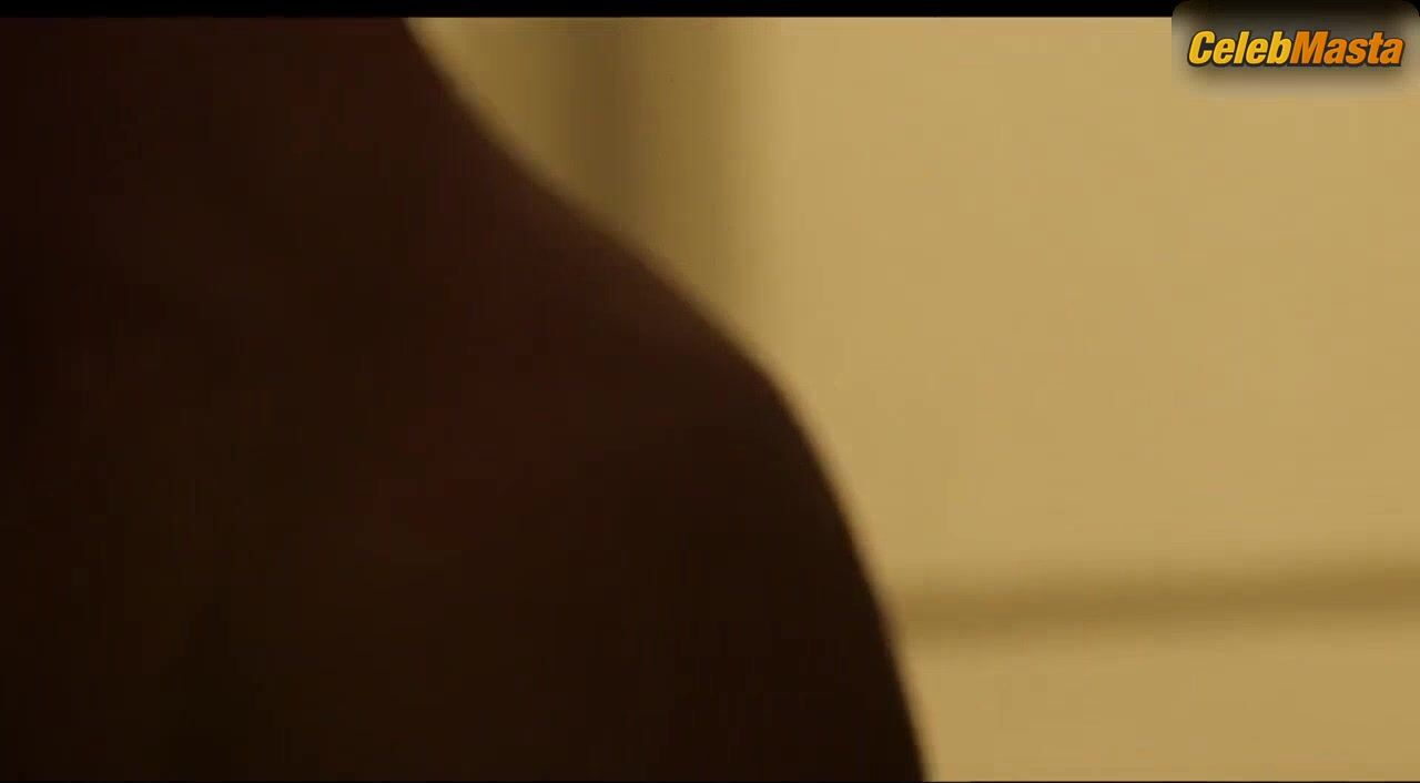Elodie Bouchez Tits Scene From Roberto Le Canari - Photo 3 of 5 photo 2