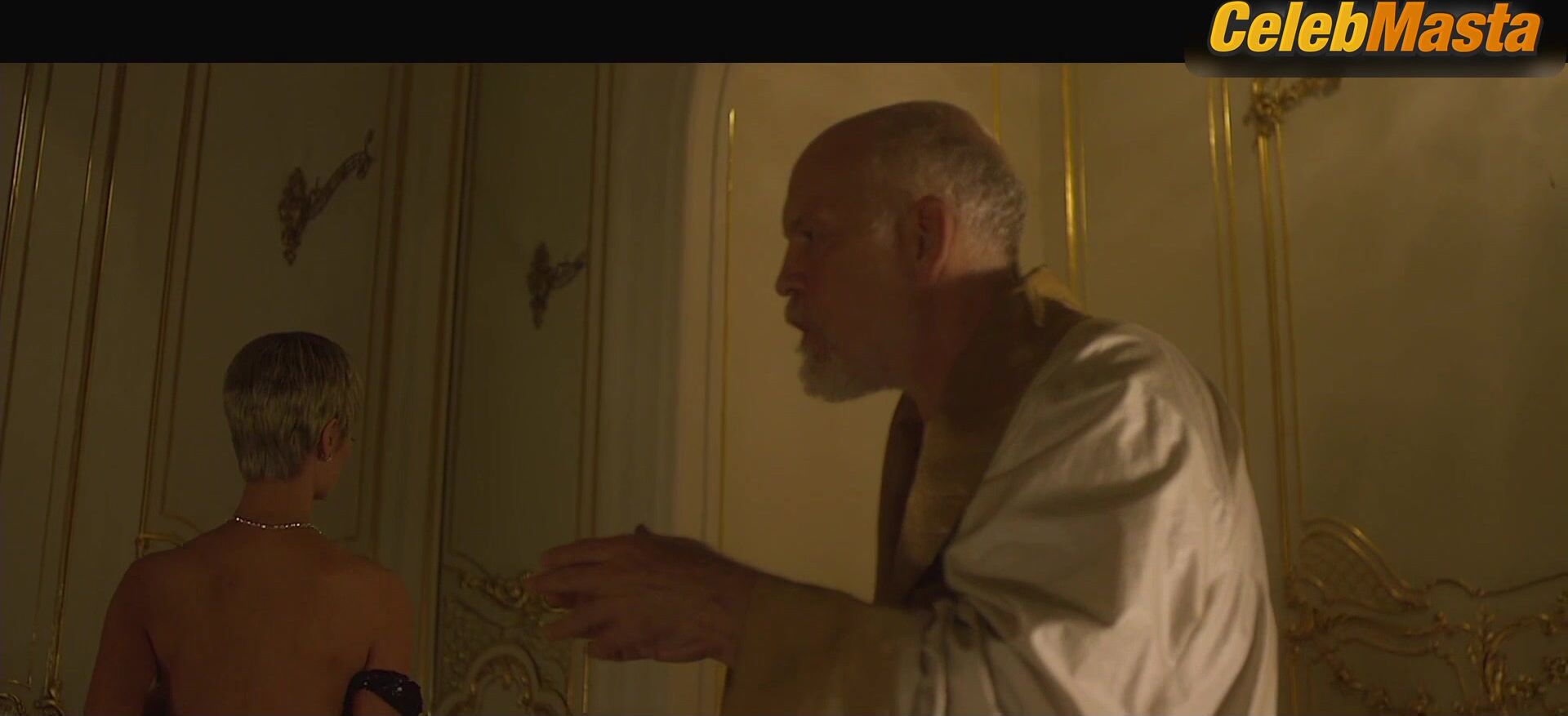 Berenice Marlohe ’s Tits, Ass Scene From Valley Of The - Photo 1 of 5 photo 5