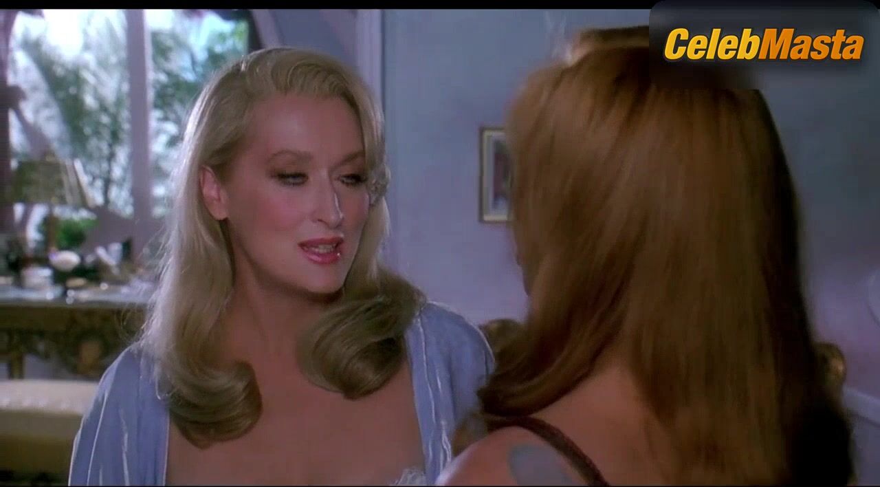 Goldie Hawn And Meryl Streep’s Sexy Scene From - Photo 1 of 5 photo 5
