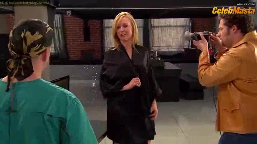 Kayden Kross Boobs, Bikini Scene In The League - Photo 1 of 5 photo 4
