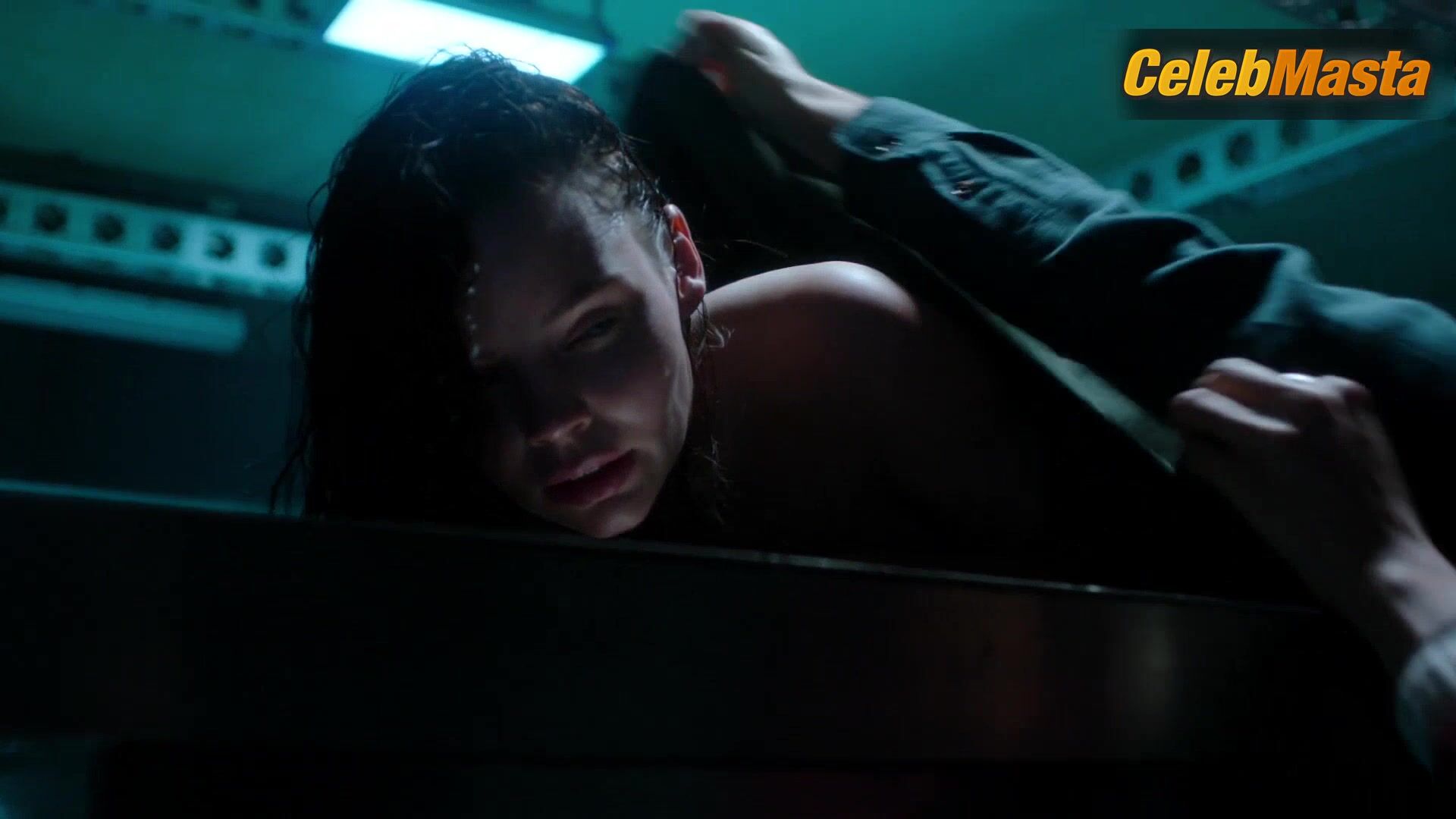 Eline Powell ’s Booty Scene From Siren - Photo 1 of 5 photo 4