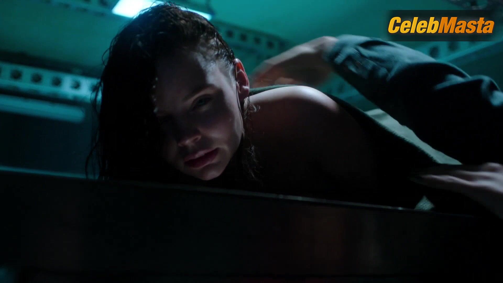 Eline Powell ’s Booty Scene From Siren - Photo 1 of 5 photo 5