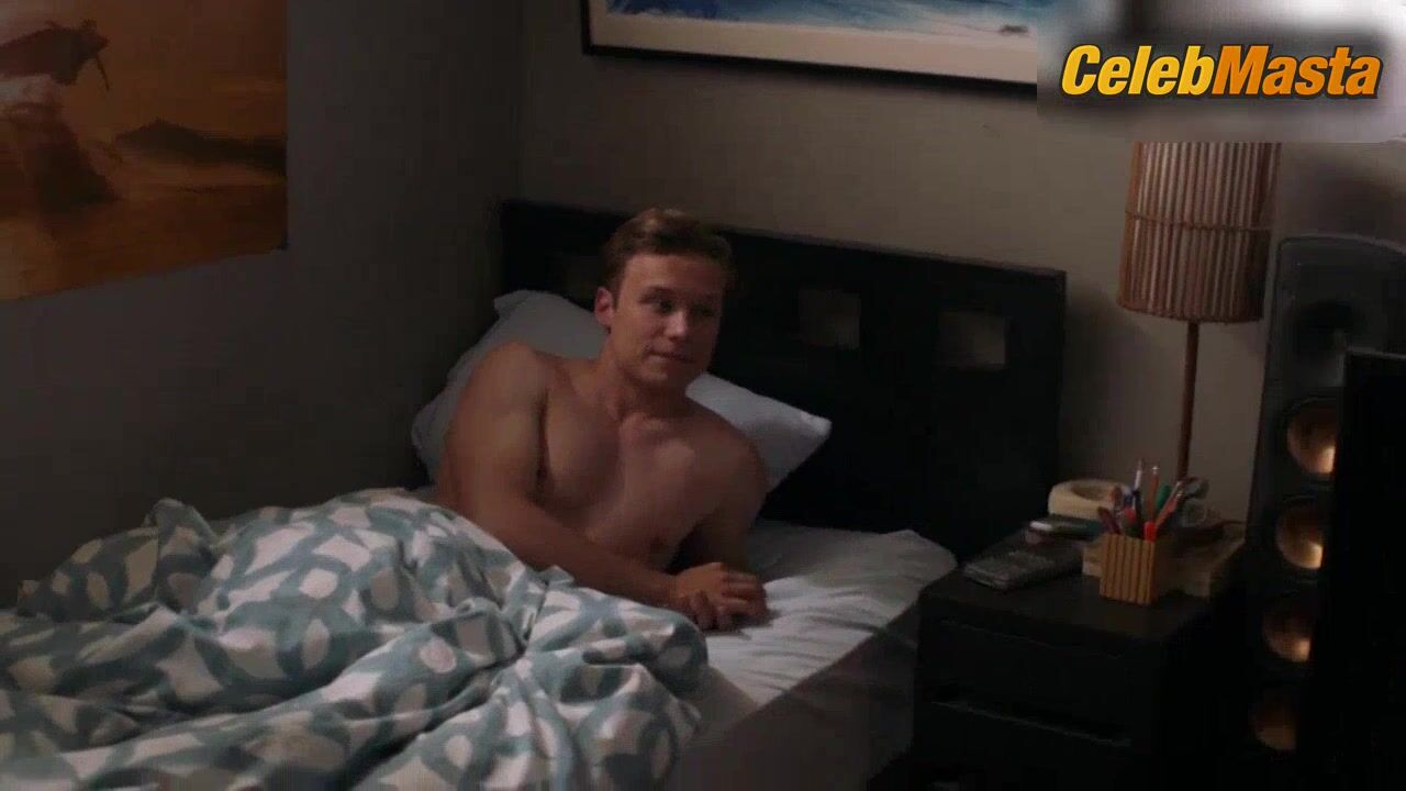 Molly Gordon ’s Underwear Scene From Animal Kingdom - Photo 1 of 5 photo 5