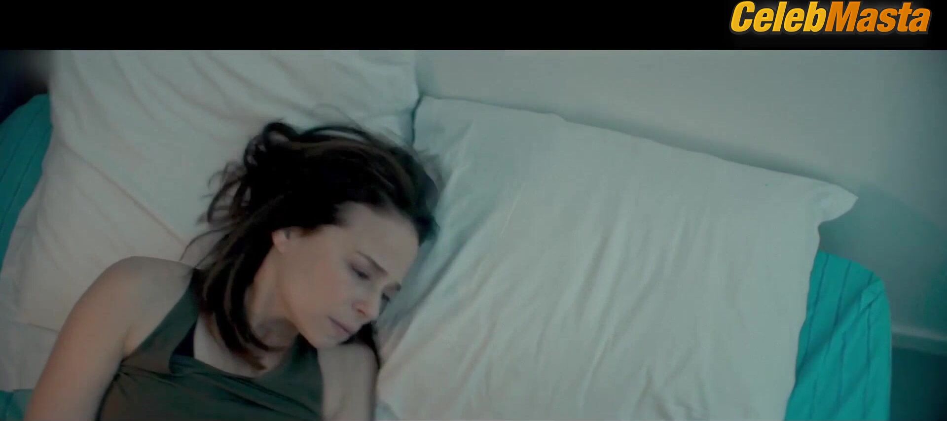 Laure Calamy And Suzanne Clement Underwear, Lesbian Scene - Photo 2 of 5 photo 5