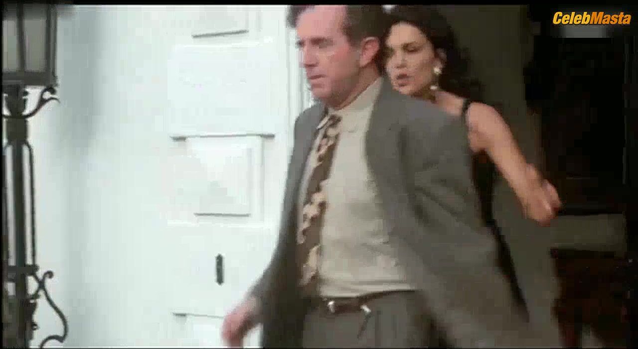 Julie Strain Bares Boobs Scene In Victim Of Desire - Photo 2 of 5