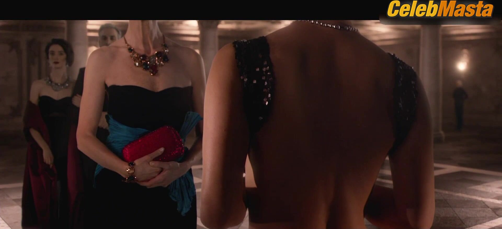 Berenice Marlohe Booty Scene In Valley Of The Gods - Photo 1 of 5