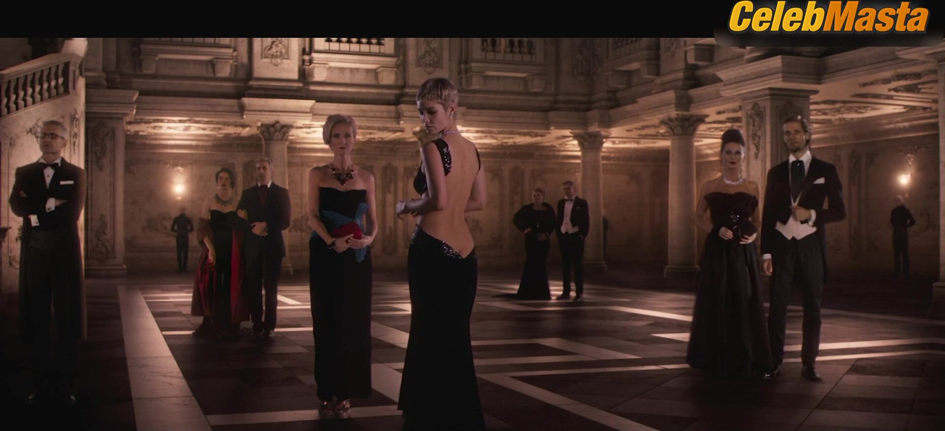 Berenice Marlohe Booty Scene In Valley Of The Gods - Photo 1 of 5 photo 2