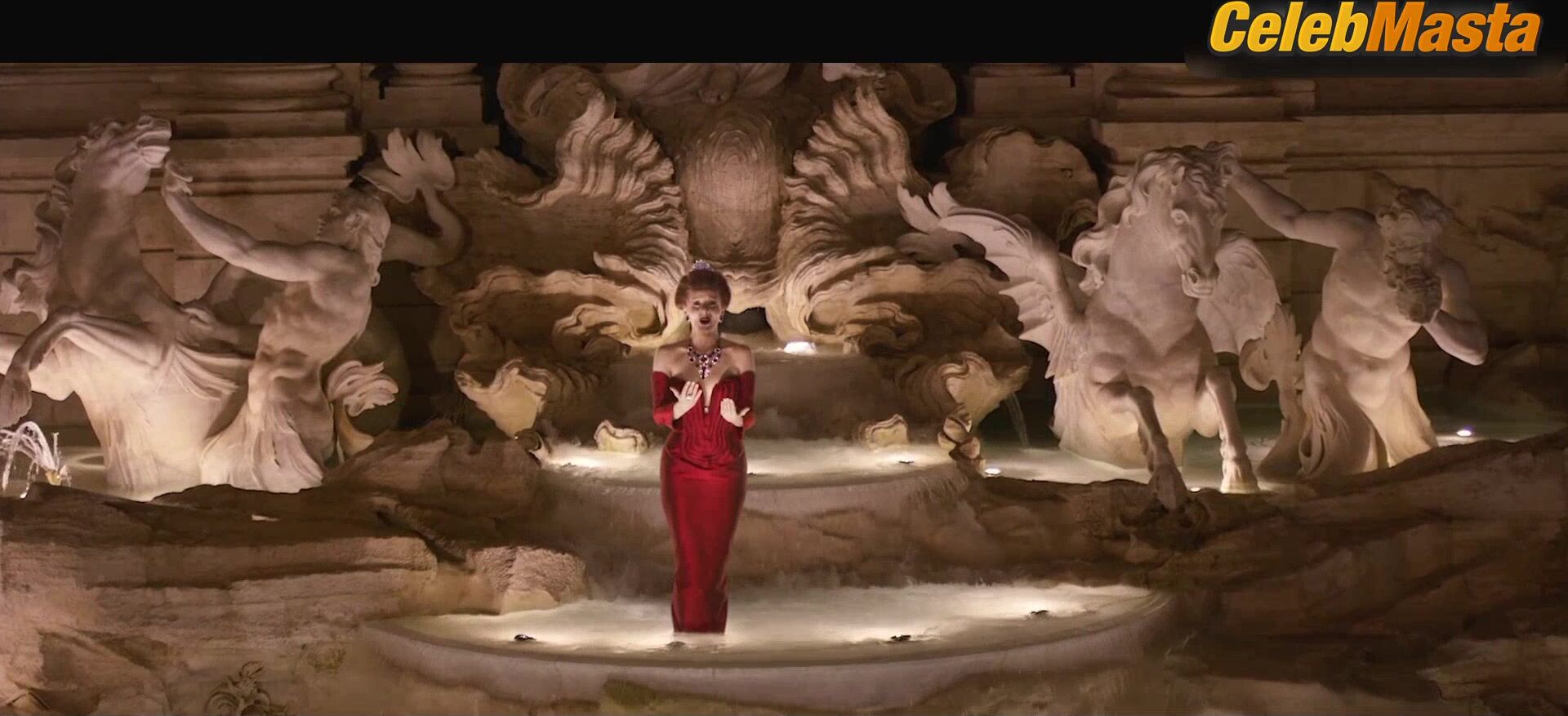 Berenice Marlohe Booty Scene In Valley Of The Gods - Photo 1 of 5 photo 4