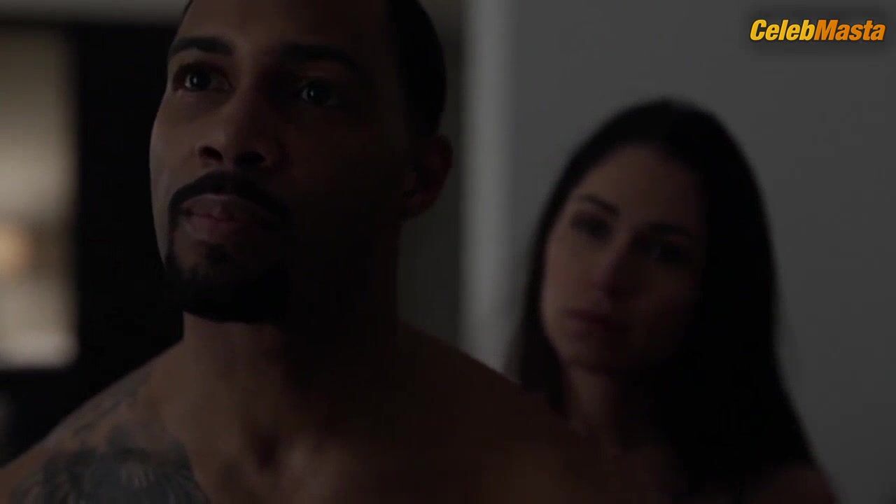 Lela Loren Bares Butt, Boobs Scene In Power - Photo 2 of 5