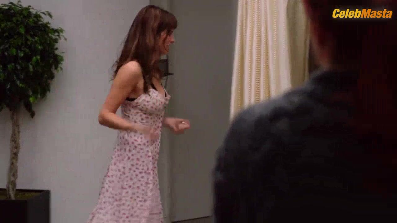 Margarita Levieva Booty, Tits Scene From How To Make It In - Photo 1 of 5 photo 5
