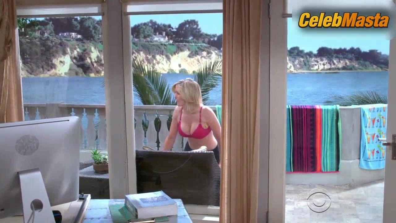 Courtney Thorne-smith Reveals Underwear Scene In Two And A Half Men - Photo 1 of 5