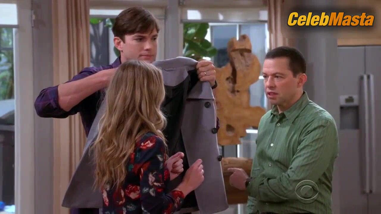 Courtney Thorne-smith Reveals Underwear Scene In Two And A Half Men - Photo 1 of 5 photo 2
