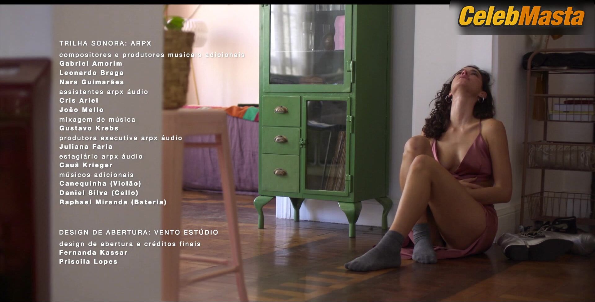Bruna Marquezine ’s Underwear Scene In Benefits With - Photo 2 of 5 photo 5