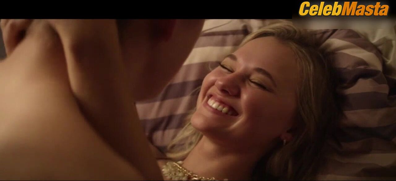 Madison Iseman ’s Underwear Scene From Laid In America - Photo 2 of 5 photo 4