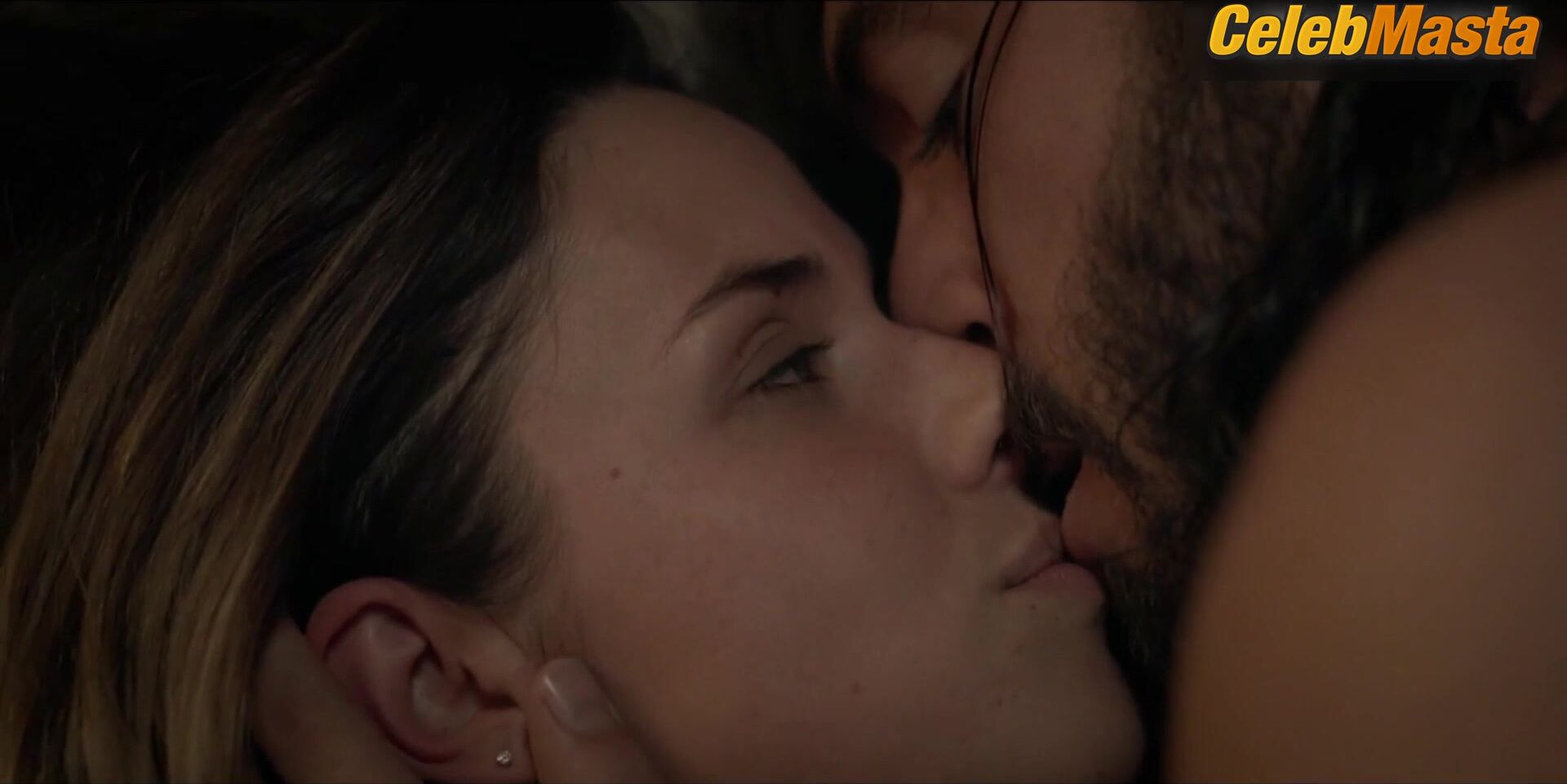 Pamela Almanza Tits Scene From Yankee - Photo 2 of 5 photo 4