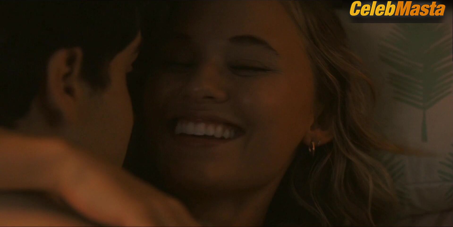 Madison Iseman Reveals Tits, Butt Scene In I Know What You - Photo 1 of 5 photo 2