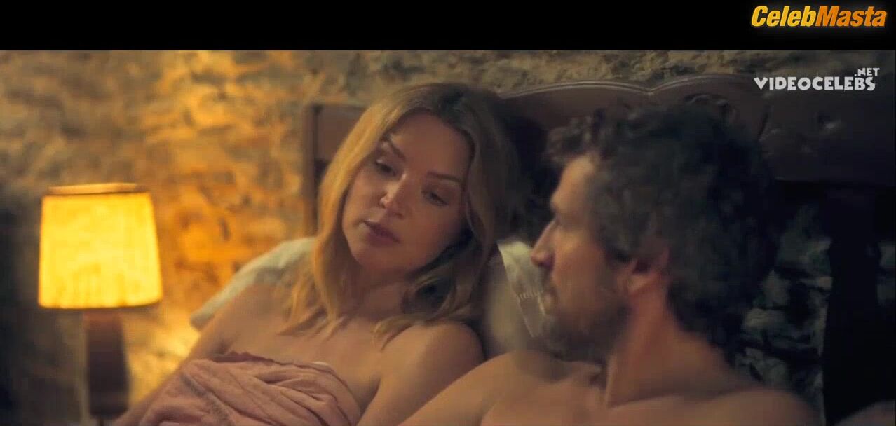 Virginie Efira Ass And Boobs Scene In Lui - Photo 2 of 5 photo 4