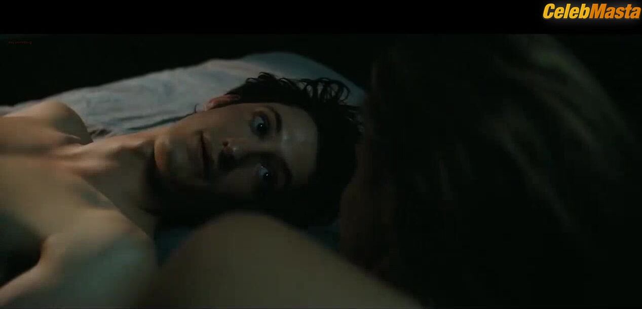 Virginie Efira ’s Boobs, Underwear Scene In It Boy - Photo 1 of 5 photo 5