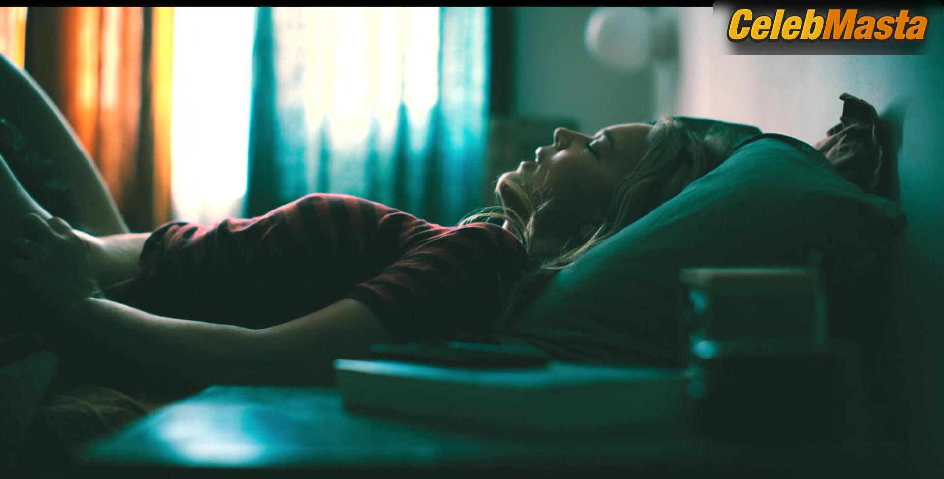 Virginie Efira Sex Scene From Everything Is Fine - Photo 2 of 5