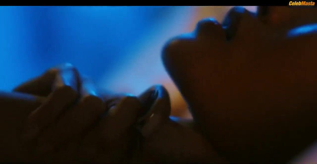 Madison Iseman Bares Breasts In Lesbian Scene In I Know - Photo 1 of 5 photo 2