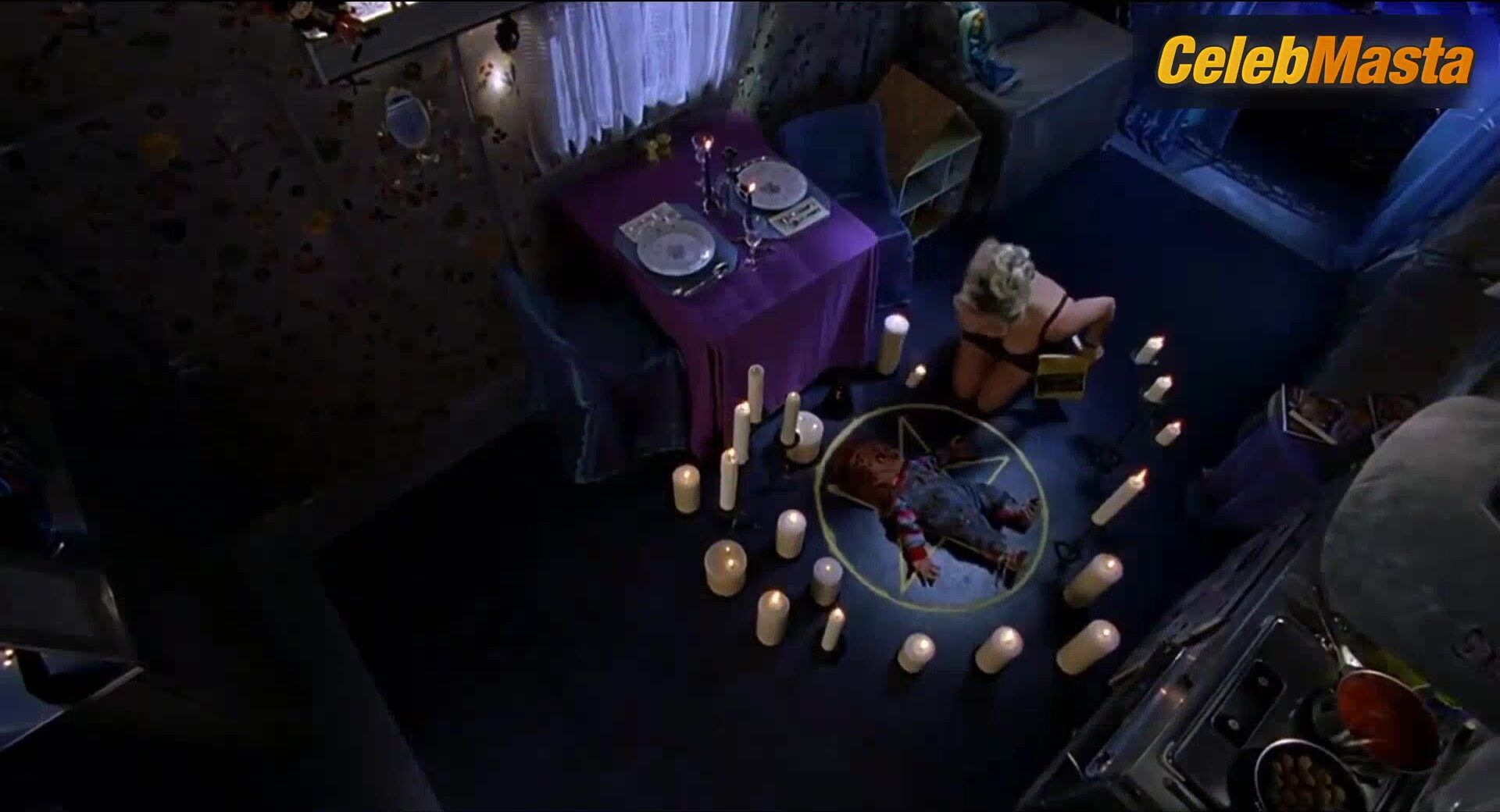 Jennifer Tilly Tits Scene From Bride Of Chucky - Photo 2 of 5 photo 5