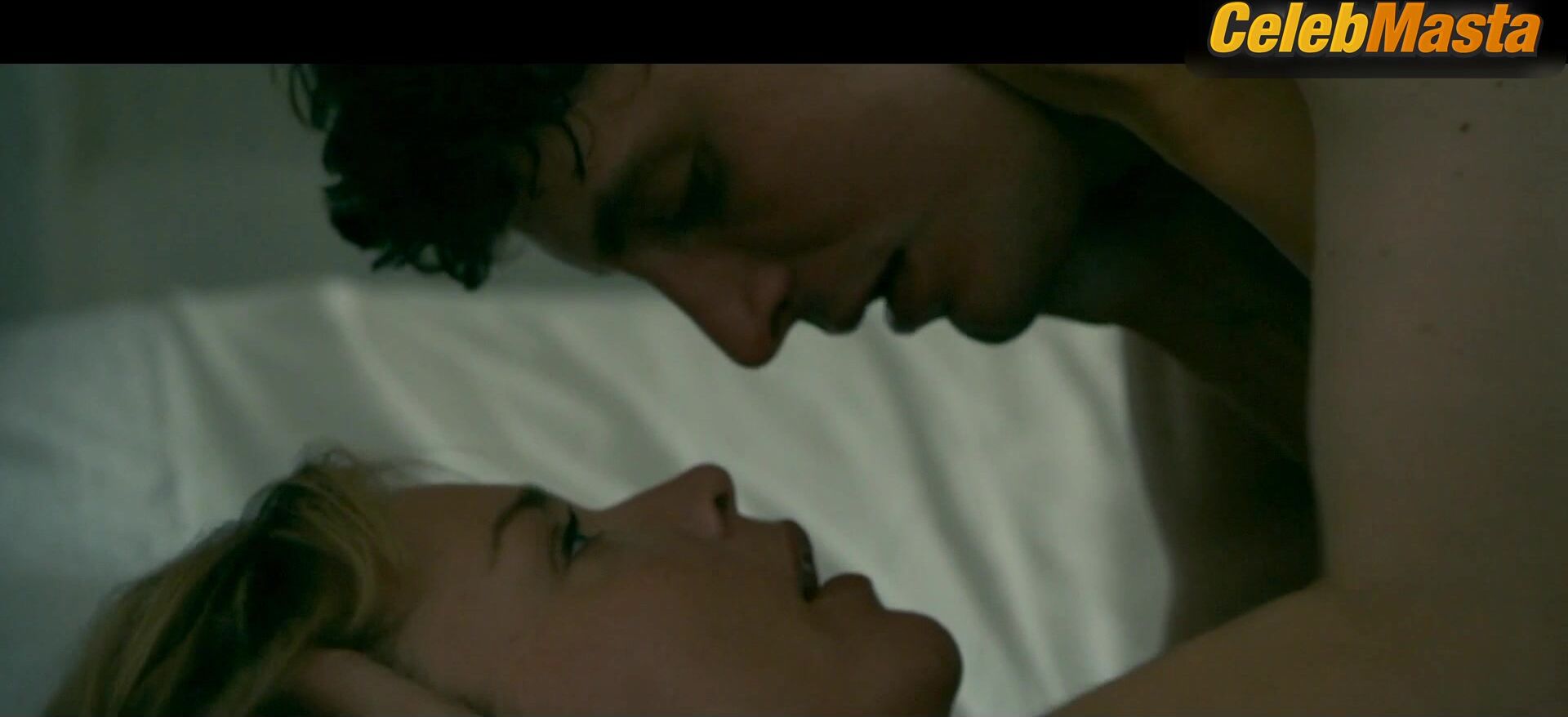 Virginie Efira Tits, Bush Scene From An Impossible Love - Photo 1 of 5