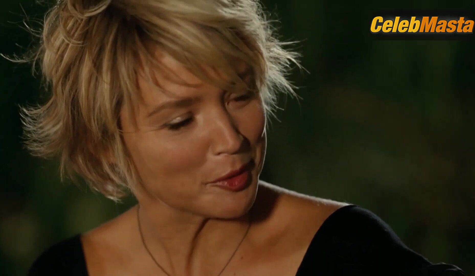 Virginie Efira Tits Scene From Lamour, Cest Mieux A Deux - Photo 1 of 5 photo 2