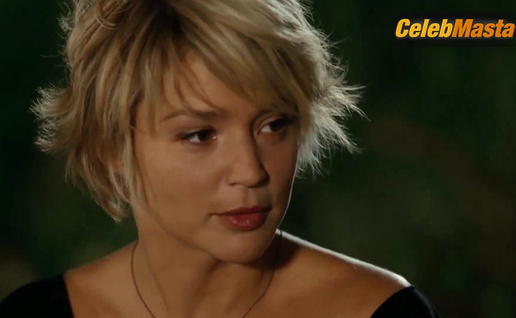 Virginie Efira Tits Scene From Lamour, Cest Mieux A Deux - Photo 1 of 5 photo 4